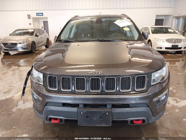 44194004 :رقم المزاد ، 3C4NJDDBXJT174880 vin ، 2018 Jeep Compass Trailhawk 4x4 مزاد بيع