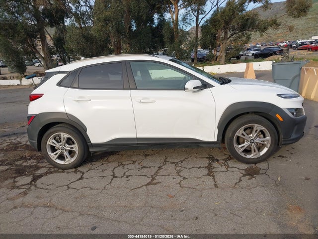 KM8K62AB5NU926411 Hyundai Kona Sel