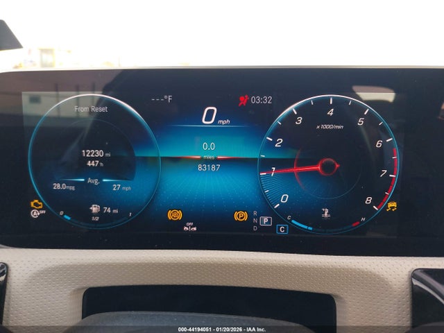 WDD3G4EBXKW011717 Mercedes-Benz A 220