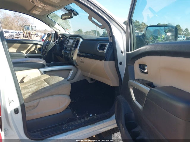 1N6AA1E62HN565270 Nissan TITAN SV
