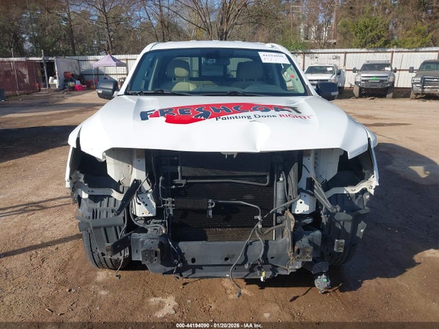 1N6AA1E62HN565270 Nissan TITAN SV
