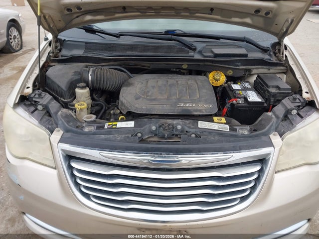 44194112 :رقم المزاد ، 2C4RC1BG0ER461128 vin ، 2014 Chrysler Town & Country Touring مزاد بيع