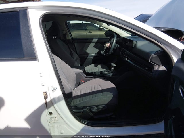 KIA K4 Ex 2025 3KPFU4DE8SE038713 Image 5