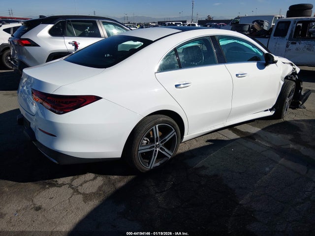 2023 MERCEDES-BENZ CLA 250 COUPE W1K5J4GB1PN414456 Photo 3