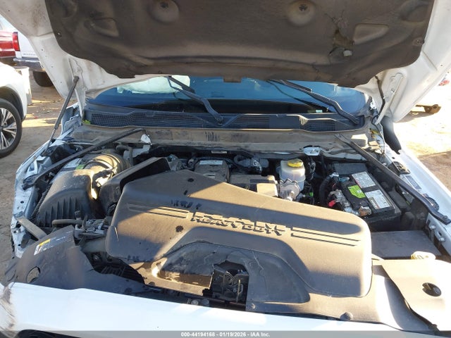 3C6UR5DL3NG263070 RAM 2500 Big Horn 4x4 6&#039;4 Box
