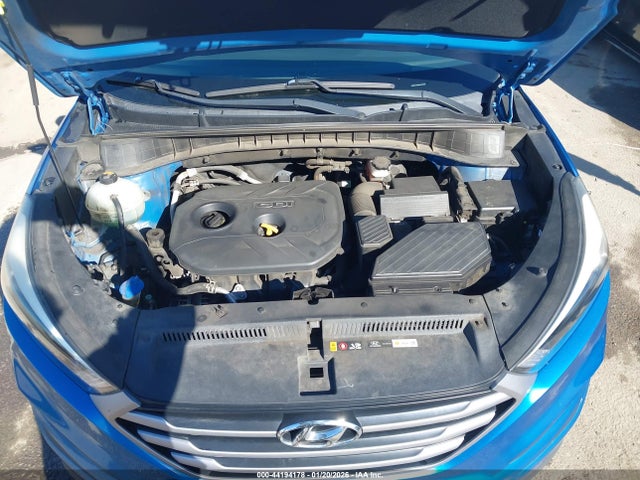 KM8J33A4XHU293078 Hyundai TUCSON SE