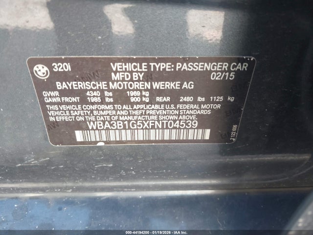 44194200 :رقم المزاد ، WBA3B1G5XFNT04539 vin ، 2015 Bmw 320i مزاد بيع