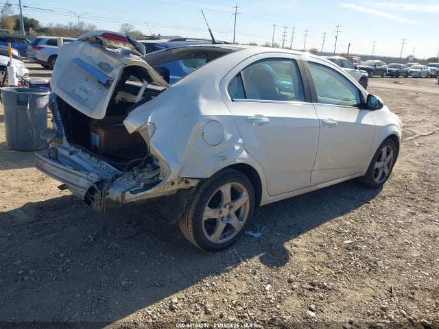 1G1JE5SG2E4154277 Chevrolet Sonic Ltz Auto