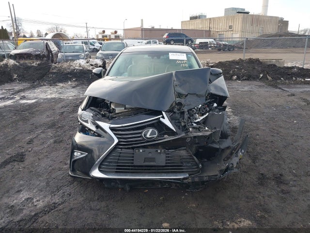 44194229 :رقم المزاد ، 58ABK1GG4GU006239 vin ، 2016 Lexus Es 350 مزاد بيع