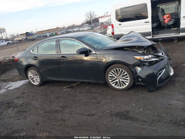 44194229 :رقم المزاد ، 58ABK1GG4GU006239 vin ، 2016 Lexus Es 350 مزاد بيع