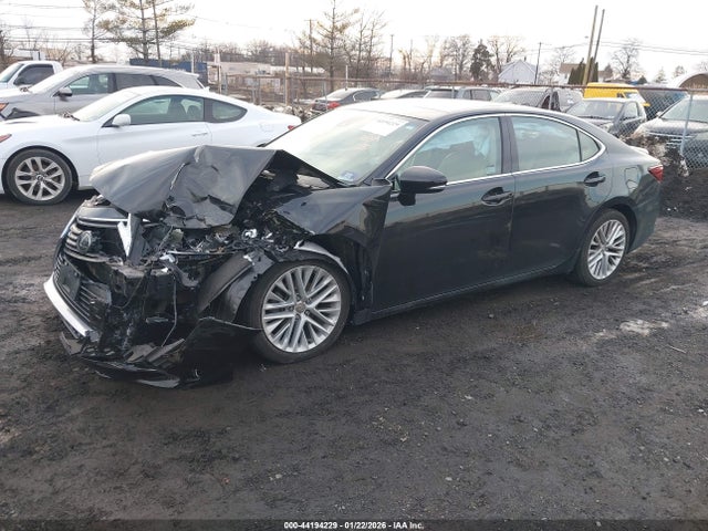 44194229 :رقم المزاد ، 58ABK1GG4GU006239 vin ، 2016 Lexus Es 350 مزاد بيع