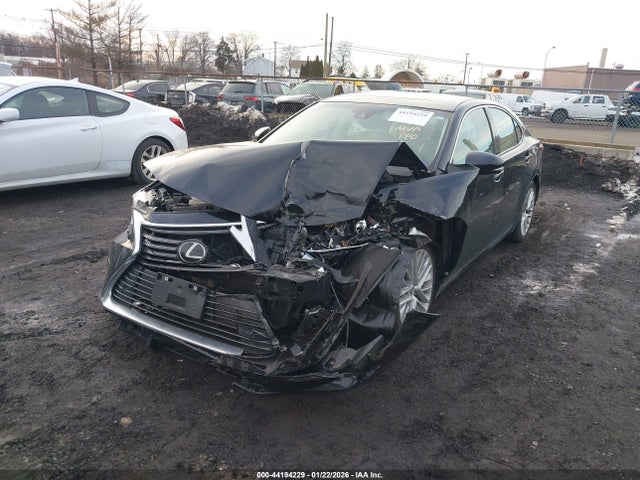 44194229 :رقم المزاد ، 58ABK1GG4GU006239 vin ، 2016 Lexus Es 350 مزاد بيع