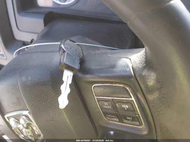 44194251 :رقم المزاد ، 3C63R3CL6HG766744 vin ، 2017 Ram 3500 Tradesman  4x4 6'4 Box مزاد بيع