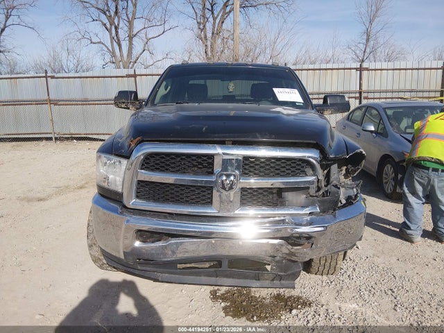 44194251 :رقم المزاد ، 3C63R3CL6HG766744 vin ، 2017 Ram 3500 Tradesman  4x4 6'4 Box مزاد بيع