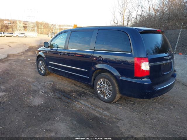2014 CHRYSLER TOWN & COUNTRY 2C4RC1BG5ER464476 Photo 2