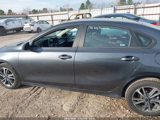3KPF24AD5RE798982 KIA Forte Lxs