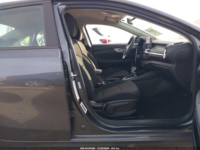 3KPF24AD5RE798982 KIA Forte Lxs
