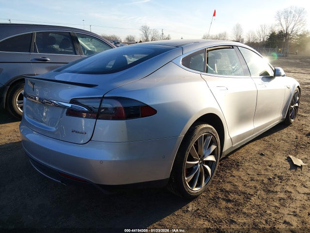 2015 TESLA MODEL S 5YJSA4H25FFP68750 Photo 3