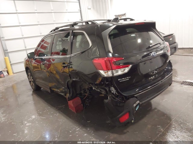 2024 Subaru Forester Limited მანქანა იყიდება აუქციონზე, vin: JF2SKALC8RH468301, აუქციონის ნომერი: 44194315
