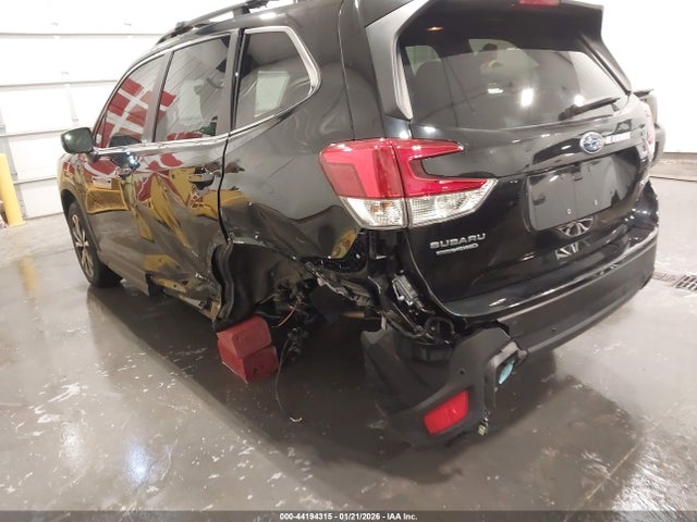 2024 Subaru Forester Limited მანქანა იყიდება აუქციონზე, vin: JF2SKALC8RH468301, აუქციონის ნომერი: 44194315