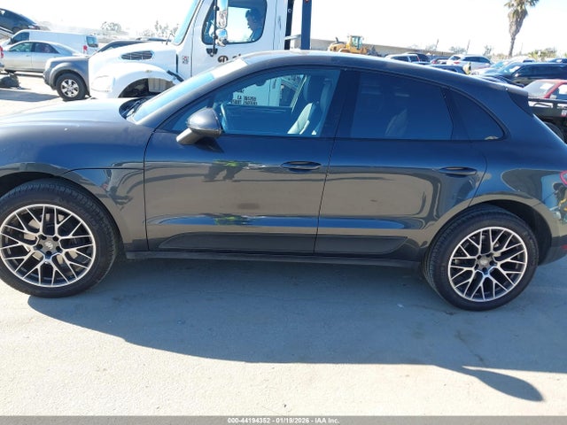 WP1AA2A54JLB23077 Porsche Macan