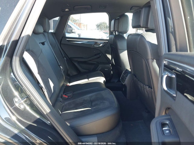 2018 PORSCHE MACAN WP1AA2A54JLB23077 Photo 7