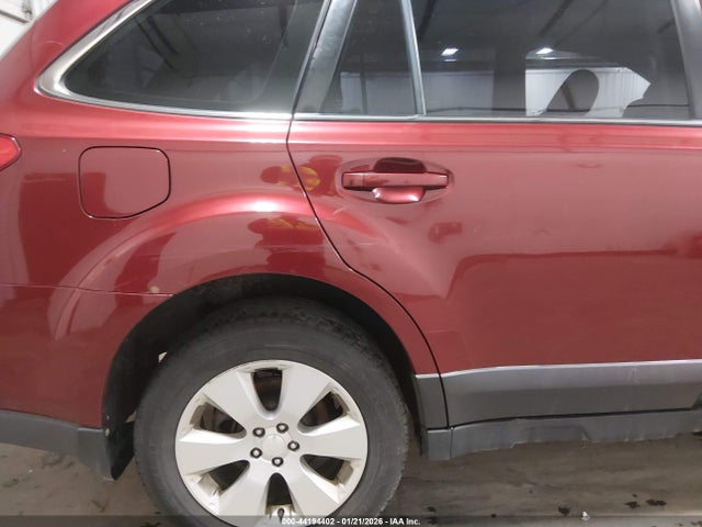 44194402 :رقم المزاد ، 4S4BRCAC9C3276748 vin ، 2012 Subaru Outback 2.5i مزاد بيع