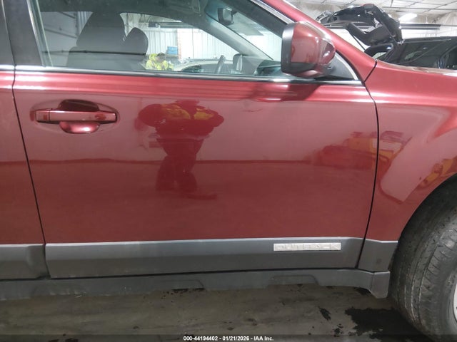 44194402 :رقم المزاد ، 4S4BRCAC9C3276748 vin ، 2012 Subaru Outback 2.5i مزاد بيع