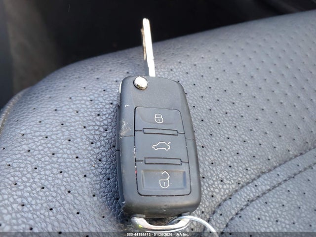 2014 VOLKSWAGEN PASSAT 1VWBH7A35EC008309 Photo 10