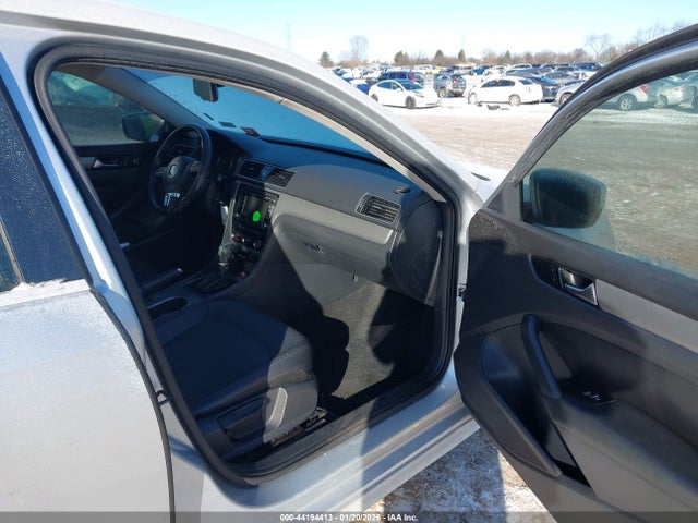 2014 VOLKSWAGEN PASSAT 1VWBH7A35EC008309 Photo 4