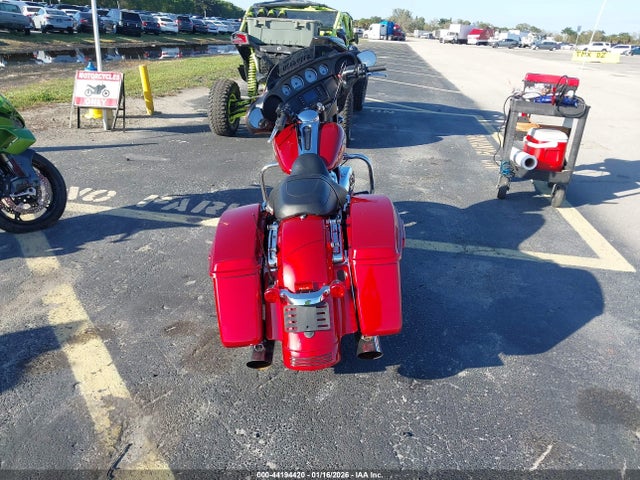 2019 HARLEY-DAVIDSON FLHX 1HD1KBC14KB645805 Photo 5
