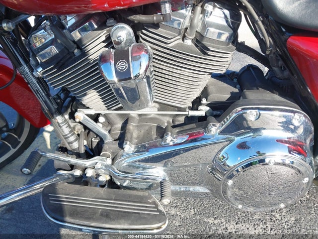 2019 HARLEY-DAVIDSON FLHX 1HD1KBC14KB645805 Photo 8
