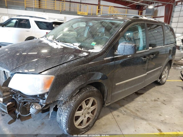 44194448 :رقم المزاد ، 2A4RR8D11AR381051 vin ، 2010 Chrysler Town & Country Touring Plus مزاد بيع