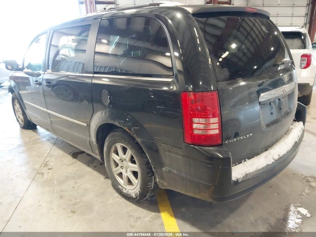 44194448 :رقم المزاد ، 2A4RR8D11AR381051 vin ، 2010 Chrysler Town & Country Touring Plus مزاد بيع