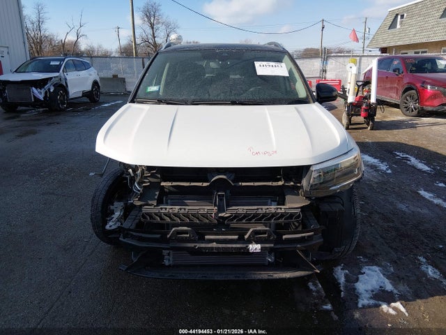 44194453 :رقم المزاد ، 3VVVX7B21RM071325 vin ، 2024 Volkswagen Taos 1.5t Se مزاد بيع