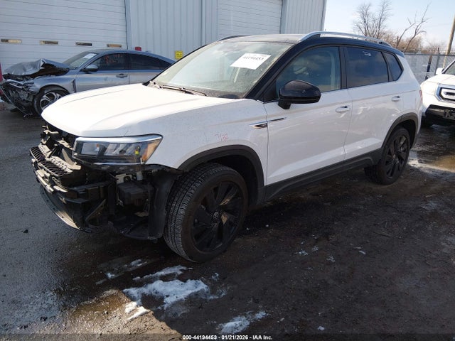 44194453 :رقم المزاد ، 3VVVX7B21RM071325 vin ، 2024 Volkswagen Taos 1.5t Se مزاد بيع