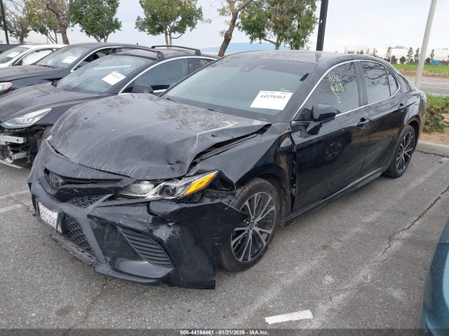2020 TOYOTA CAMRY 4T1G11AK9LU988597 Photo 1