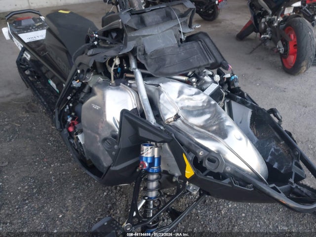 2022 POLARIS 850 RMK SN1TFD8R8NC228367 Photo 5