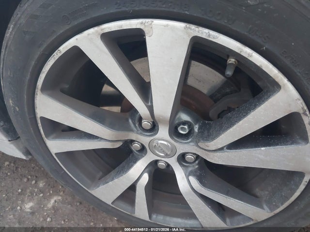 1N4AA6AP9HC393576 Nissan Maxima 3.5 Sv