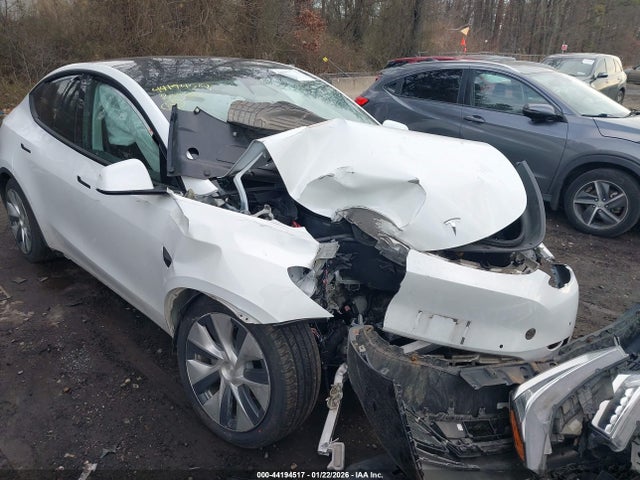 5YJYGDEE3LF047720 Tesla Model Y Long Range Dual Motor All-wheel Drive