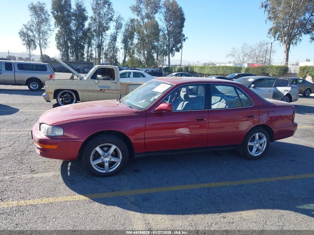 1993 Toyota Camry Le მანქანა იყიდება აუქციონზე, vin: JT2SK12EXP0183864, აუქციონის ნომერი: 44194529