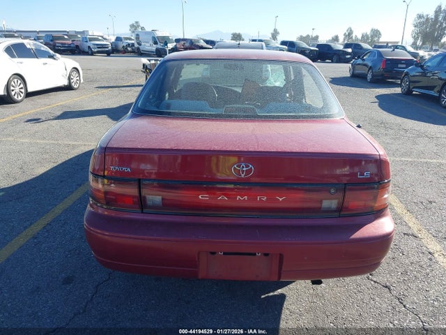 1993 Toyota Camry Le მანქანა იყიდება აუქციონზე, vin: JT2SK12EXP0183864, აუქციონის ნომერი: 44194529