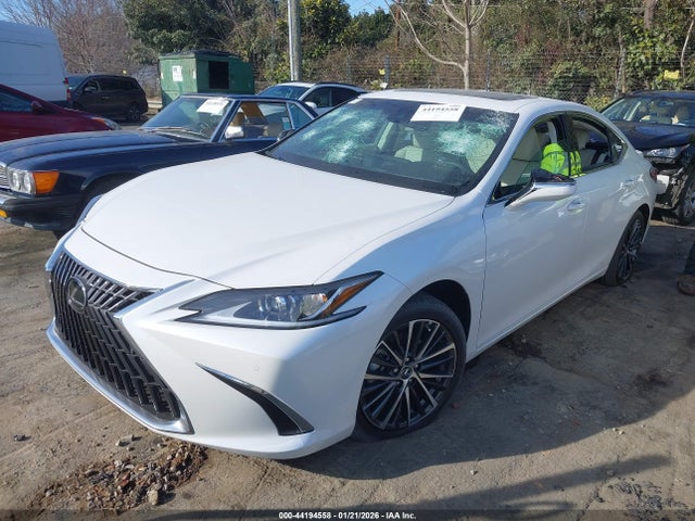 2025 Lexus Es 300h მანქანა იყიდება აუქციონზე, vin: 58ADA1C1XSU070744, აუქციონის ნომერი: 44194558