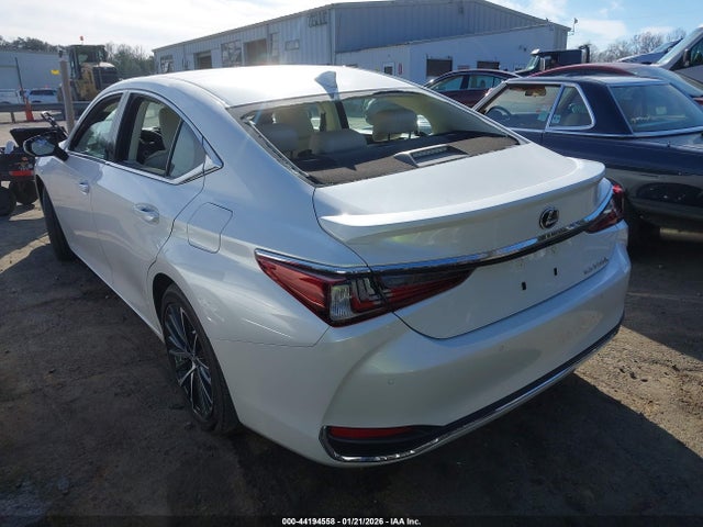 2025 Lexus Es 300h მანქანა იყიდება აუქციონზე, vin: 58ADA1C1XSU070744, აუქციონის ნომერი: 44194558