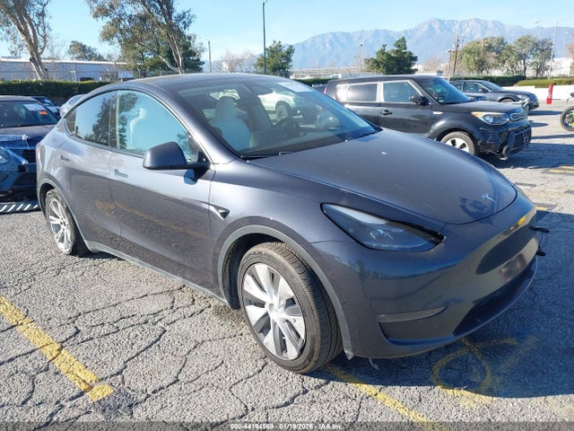 2024 TESLA MODEL Y 7SAYGDEE8RA248991 Photo 0