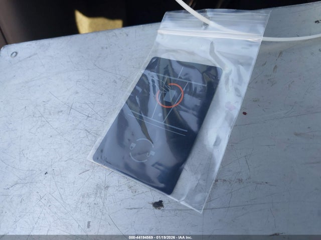 2024 TESLA MODEL Y 7SAYGDEE8RA248991 Photo 10