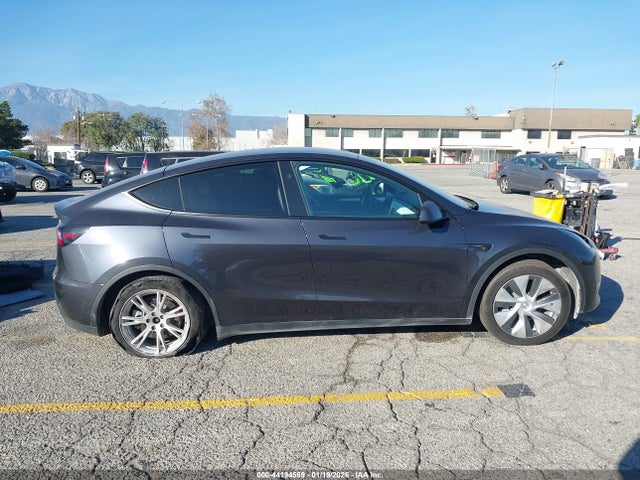 7SAYGDEE8RA248991 Tesla Model Y Long Range Dual Motor All-wheel Drive