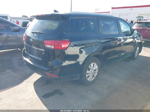 KNDMB5C14H6283752 KIA SEDONA LX