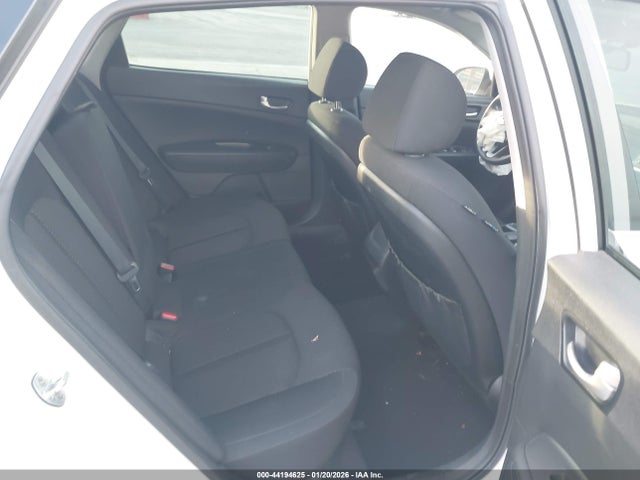 5XXGT4L3XGG049878 KIA Optima Lx