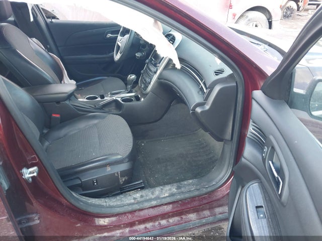 2015 CHEVROLET MALIBU 1G11C5SL6FF354944 Photo 4